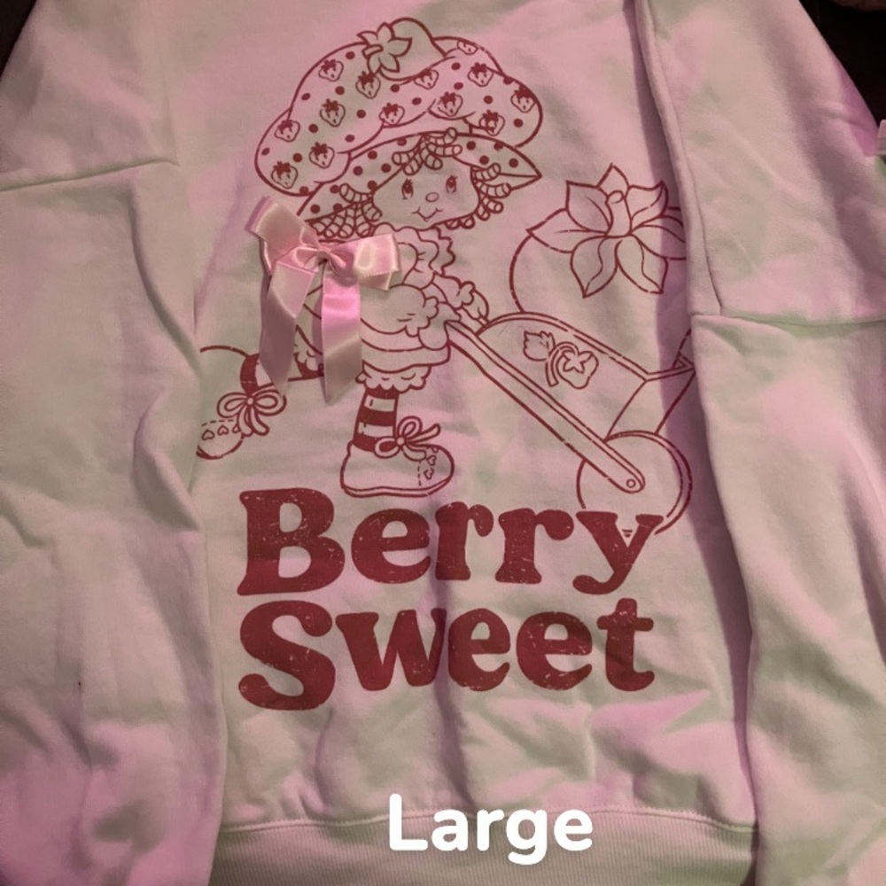 Berry Sweet Graphic Sweatshirt - Large